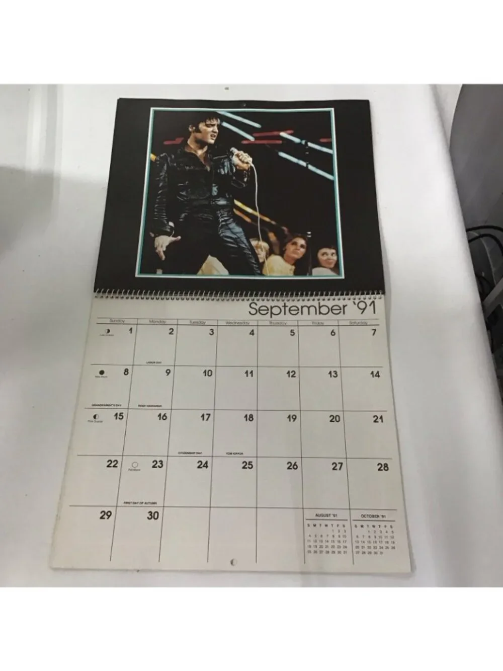Vintage 1991 Cleo Elvis Presley Calendar